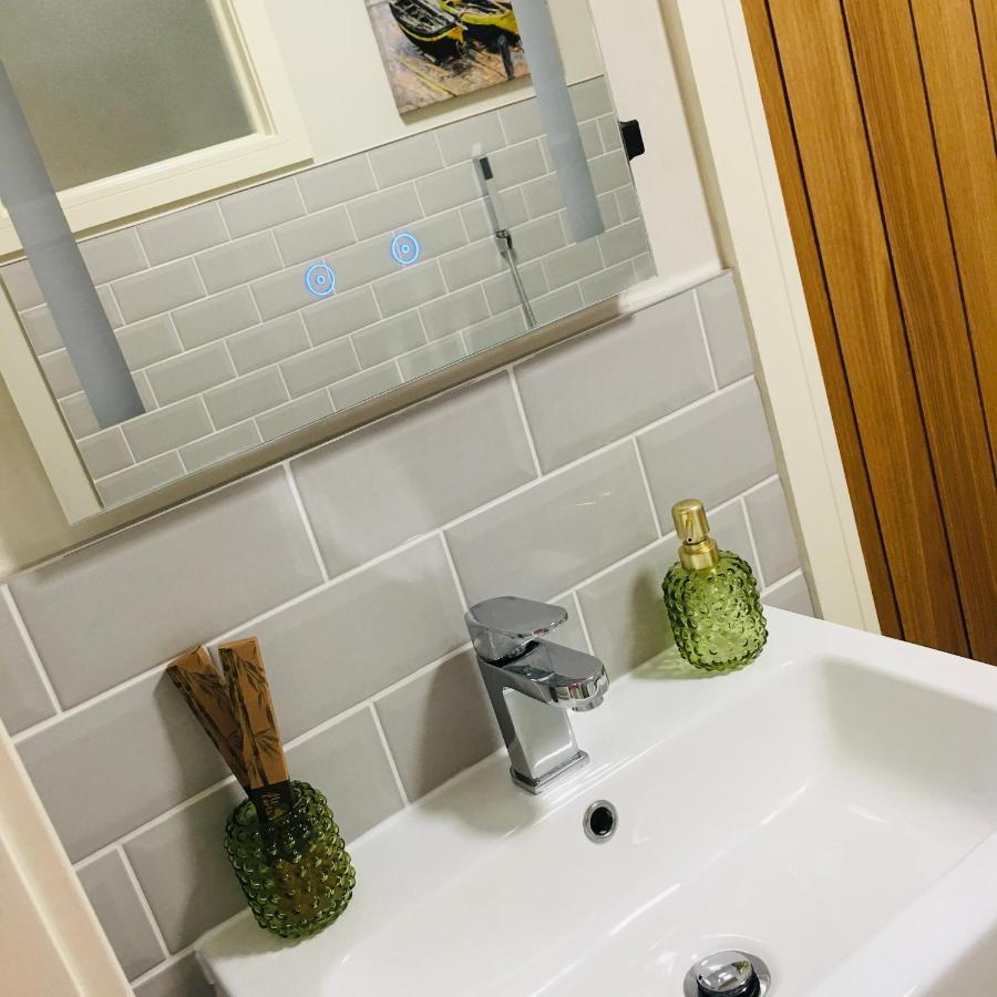The Art Attic A Stylish Boutique Apartment Builth Wells Zewnętrze zdjęcie