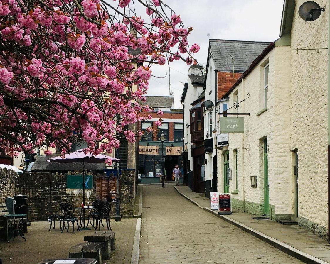 The Art Attic A Stylish Boutique Apartment Builth Wells Zewnętrze zdjęcie